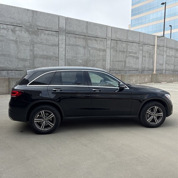 2020 Mercedes-Benz GLC GLC 300 4MATIC   - Photo 8 - Sherman Oaks, CA 91423