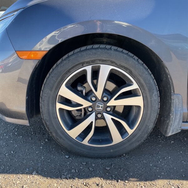 2021 Honda Odyssey Touring   - Photo 15 - Sherman Oaks, CA 91423