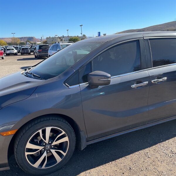 2021 Honda Odyssey Touring   - Photo 6 - Sherman Oaks, CA 91423