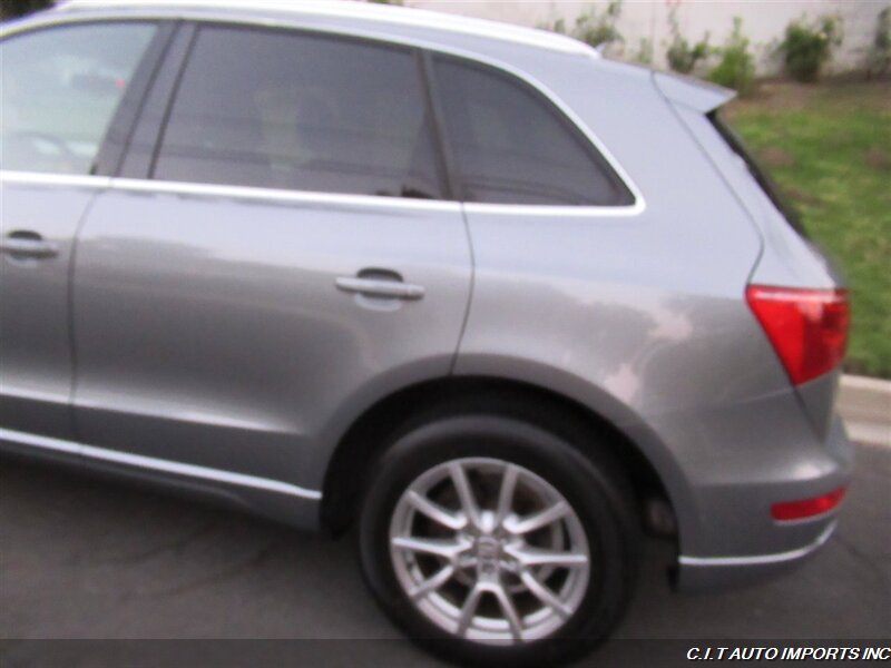 2010 Audi Q5 3.2 quattro Premium   - Photo 37 - Sherman Oaks, CA 91423