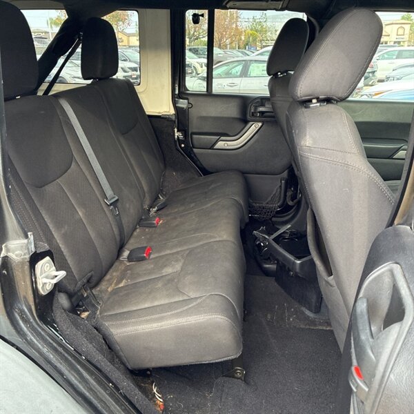 2016 Jeep Wrangler Unlimited Sport   - Photo 18 - Sherman Oaks, CA 91423