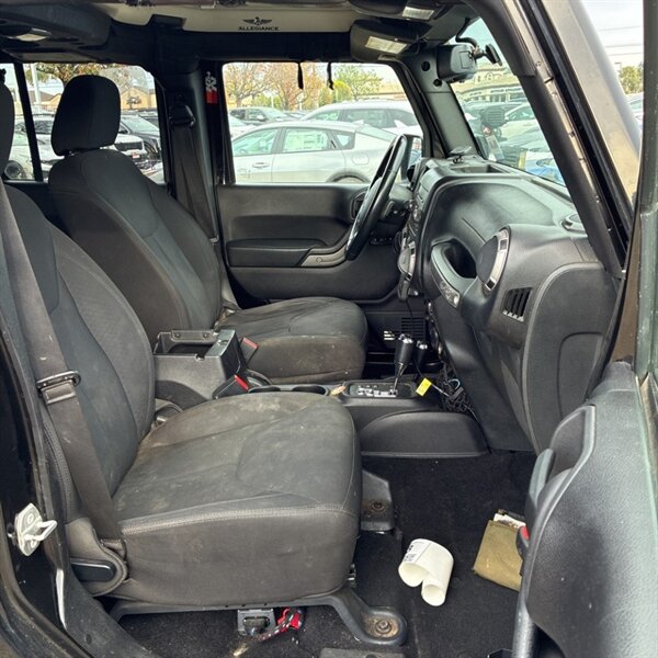 2016 Jeep Wrangler Unlimited Sport   - Photo 17 - Sherman Oaks, CA 91423