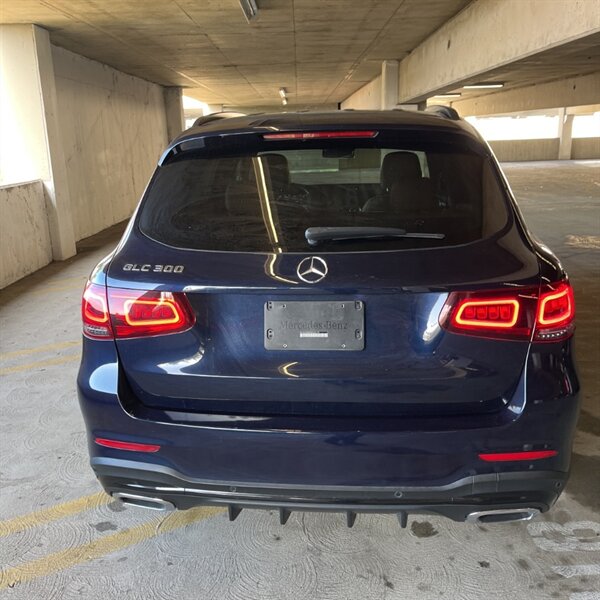 2022 Mercedes-Benz GLC GLC 300   - Photo 6 - Sherman Oaks, CA 91423