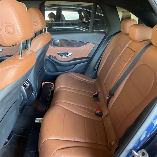 2022 Mercedes-Benz GLC GLC 300   - Photo 17 - Sherman Oaks, CA 91423