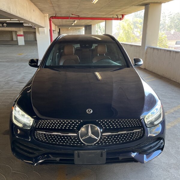 2022 Mercedes-Benz GLC GLC 300   - Photo 2 - Sherman Oaks, CA 91423