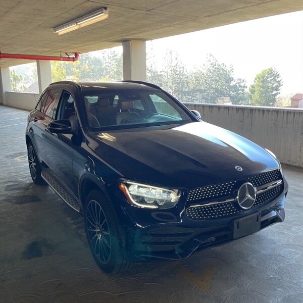 2022 Mercedes-Benz GLC GLC 300   - Photo 1 - Sherman Oaks, CA 91423