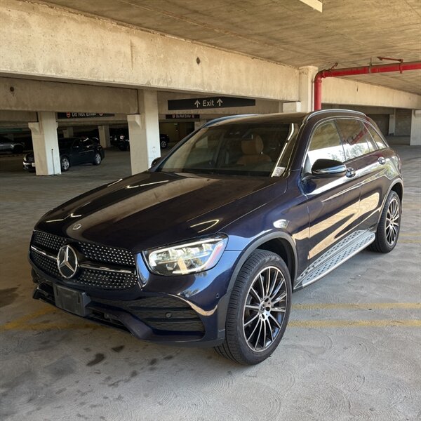 2022 Mercedes-Benz GLC GLC 300   - Photo 3 - Sherman Oaks, CA 91423