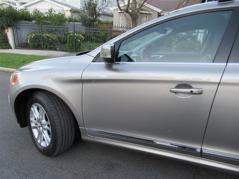 2016 Volvo XC60 T5 Premier   - Photo 41 - Sherman Oaks, CA 91423