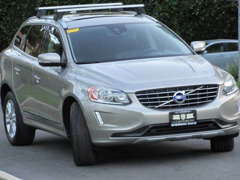 2016 Volvo XC60 T5 Premier   - Photo 2 - Sherman Oaks, CA 91423