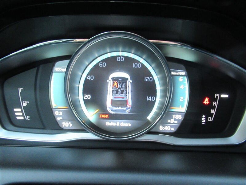 2016 Volvo XC60 T5 Premier   - Photo 20 - Sherman Oaks, CA 91423