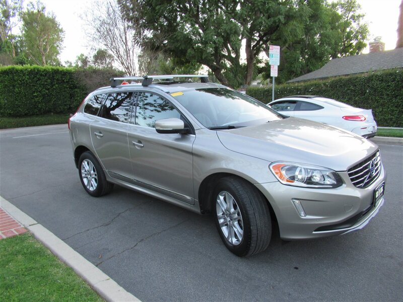 2016 Volvo XC60 T5 Premier   - Photo 10 - Sherman Oaks, CA 91423