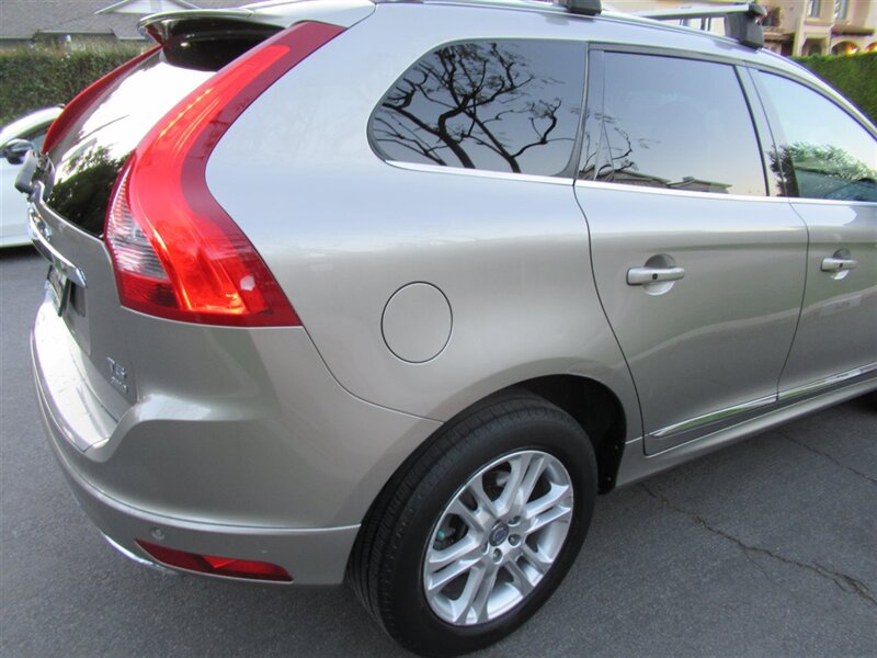 2016 Volvo XC60 T5 Premier   - Photo 40 - Sherman Oaks, CA 91423