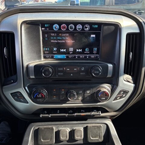 2017 GMC Sierra 1500 SLT   - Photo 22 - Sherman Oaks, CA 91423