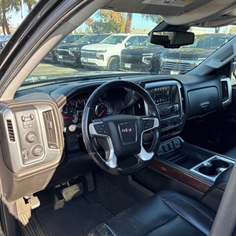 2017 GMC Sierra 1500 SLT   - Photo 15 - Sherman Oaks, CA 91423