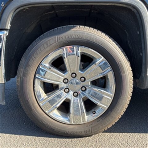 2017 GMC Sierra 1500 SLT   - Photo 12 - Sherman Oaks, CA 91423