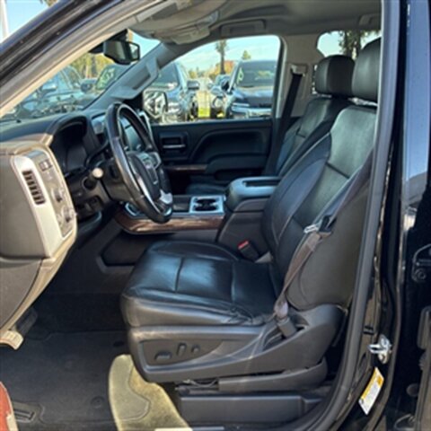 2017 GMC Sierra 1500 SLT   - Photo 13 - Sherman Oaks, CA 91423