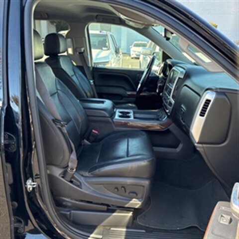 2017 GMC Sierra 1500 SLT   - Photo 14 - Sherman Oaks, CA 91423