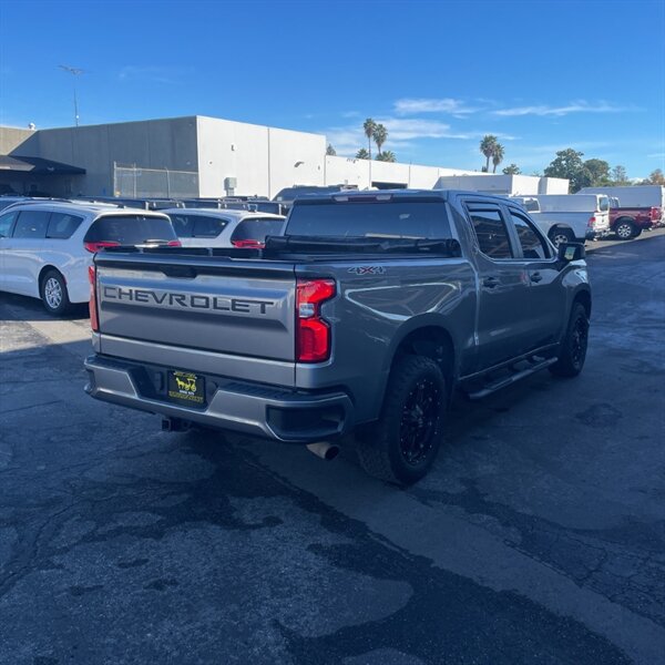 2021 Chevrolet Silverado 1500 Custom   - Photo 9 - Sherman Oaks, CA 91423