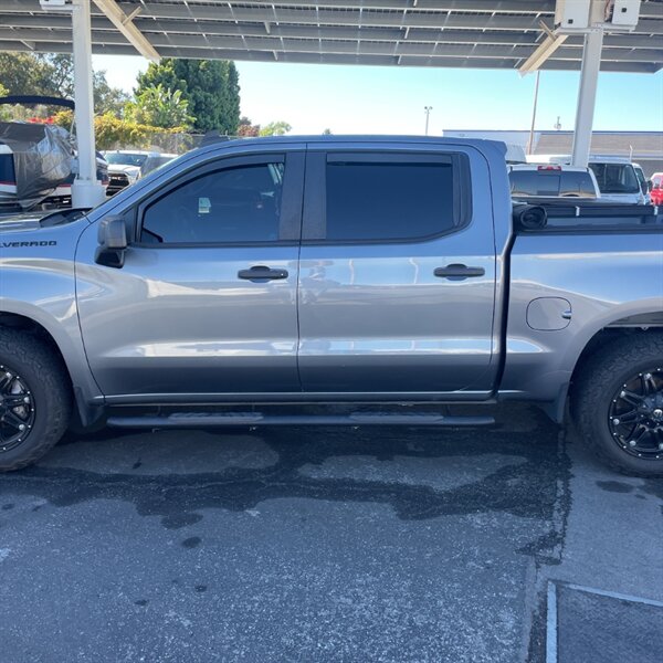 2021 Chevrolet Silverado 1500 Custom   - Photo 11 - Sherman Oaks, CA 91423