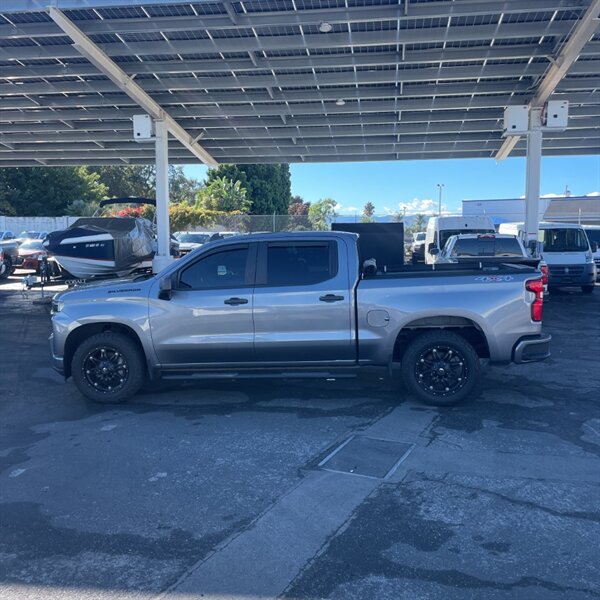 2021 Chevrolet Silverado 1500 Custom   - Photo 3 - Sherman Oaks, CA 91423