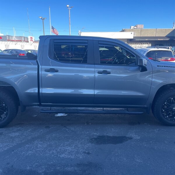 2021 Chevrolet Silverado 1500 Custom   - Photo 15 - Sherman Oaks, CA 91423