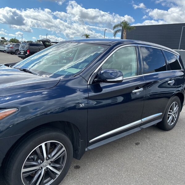 2020 INFINITI QX60 Pure   - Photo 4 - Sherman Oaks, CA 91423