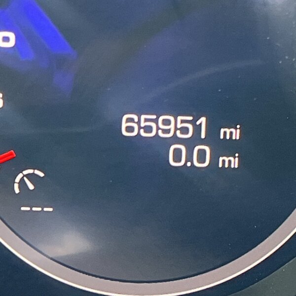 2019 Porsche Cayenne   - Photo 19 - Sherman Oaks, CA 91423