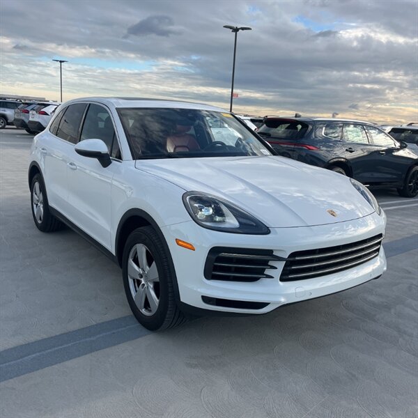 2019 Porsche Cayenne   - Photo 1 - Sherman Oaks, CA 91423