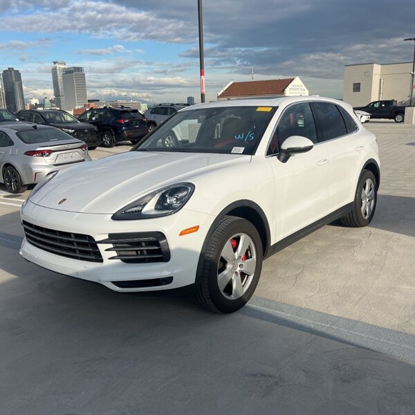 2019 Porsche Cayenne   - Photo 2 - Sherman Oaks, CA 91423