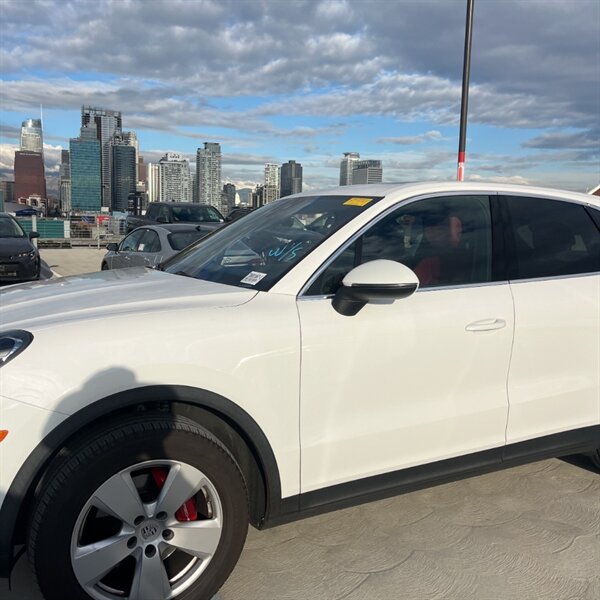 2019 Porsche Cayenne   - Photo 11 - Sherman Oaks, CA 91423