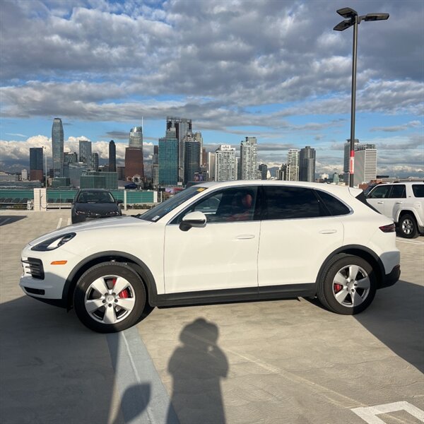 2019 Porsche Cayenne   - Photo 10 - Sherman Oaks, CA 91423