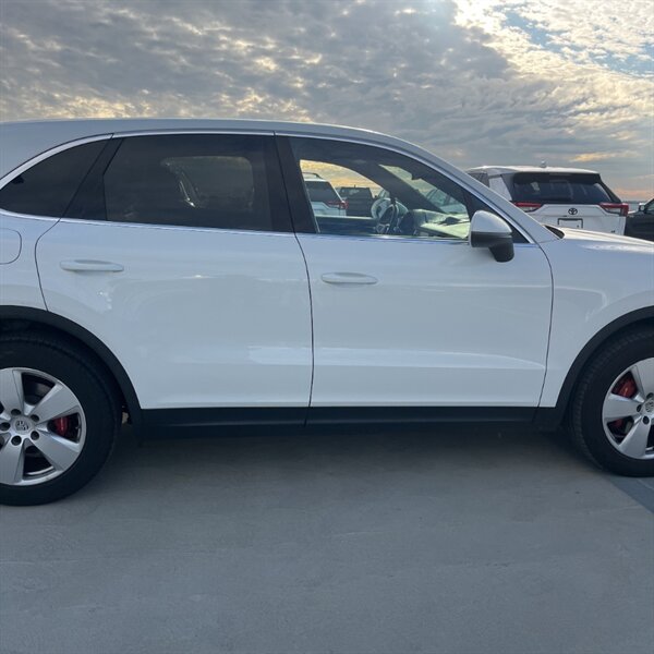 2019 Porsche Cayenne   - Photo 6 - Sherman Oaks, CA 91423