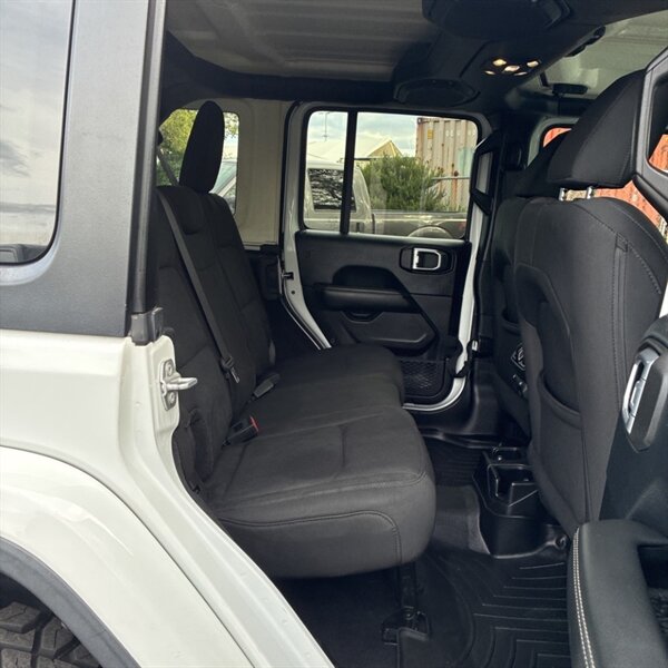 2019 Jeep Wrangler Unlimited Sahara   - Photo 19 - Sherman Oaks, CA 91423