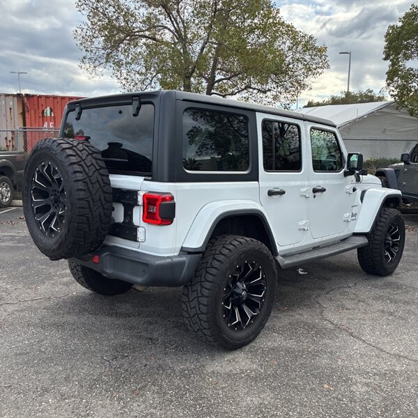 2019 Jeep Wrangler Unlimited Sahara   - Photo 6 - Sherman Oaks, CA 91423