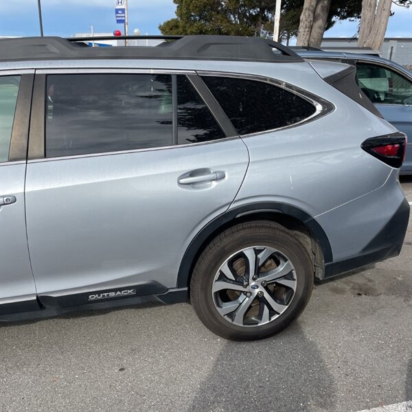 2021 Subaru Outback Limited XT   - Photo 8 - Sherman Oaks, CA 91423