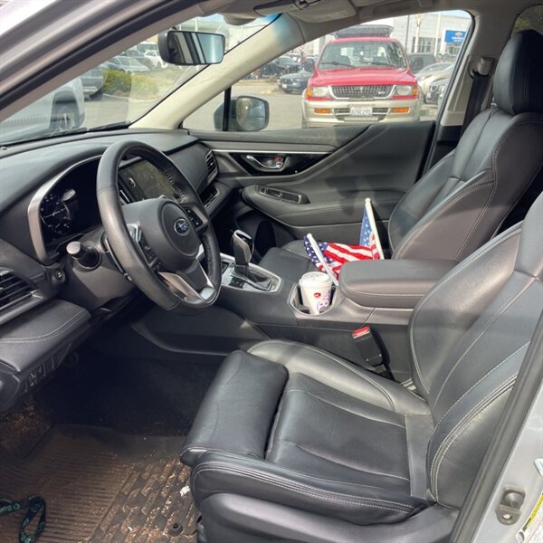 2021 Subaru Outback Limited XT   - Photo 14 - Sherman Oaks, CA 91423