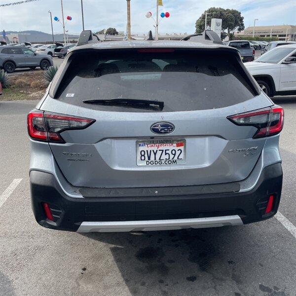 2021 Subaru Outback Limited XT   - Photo 10 - Sherman Oaks, CA 91423