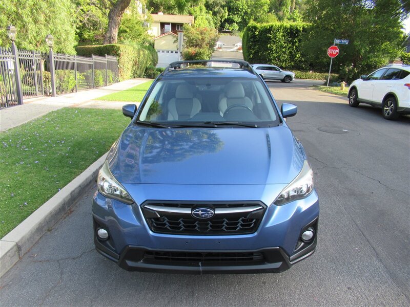 2018 Subaru Crosstrek 2.0i Premium   - Photo 11 - Sherman Oaks, CA 91423