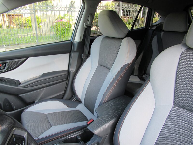 2018 Subaru Crosstrek 2.0i Premium   - Photo 19 - Sherman Oaks, CA 91423
