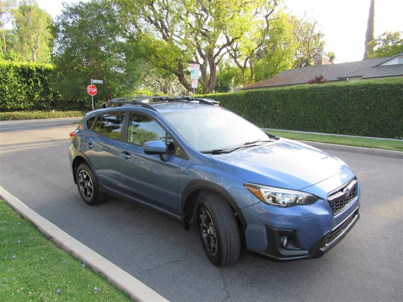 2018 Subaru Crosstrek 2.0i Premium   - Photo 10 - Sherman Oaks, CA 91423