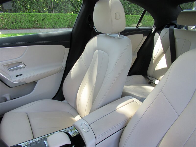 2021 Mercedes-Benz CLA CLA 250   - Photo 18 - Sherman Oaks, CA 91423