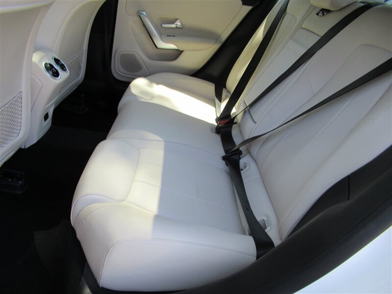 2021 Mercedes-Benz CLA CLA 250   - Photo 29 - Sherman Oaks, CA 91423