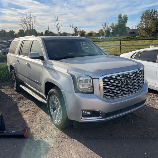2019 GMC Yukon XL SLE   - Photo 2 - Sherman Oaks, CA 91423
