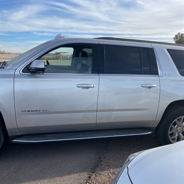 2019 GMC Yukon XL SLE   - Photo 6 - Sherman Oaks, CA 91423