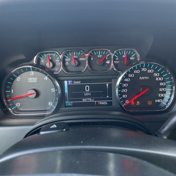 2019 GMC Yukon XL SLE   - Photo 16 - Sherman Oaks, CA 91423