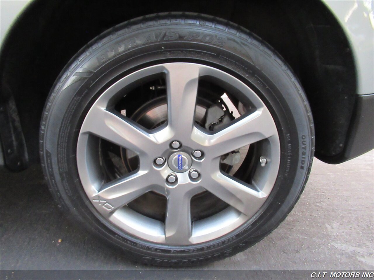 2013 Volvo XC60 3.2   - Photo 12 - Sherman Oaks, CA 91423