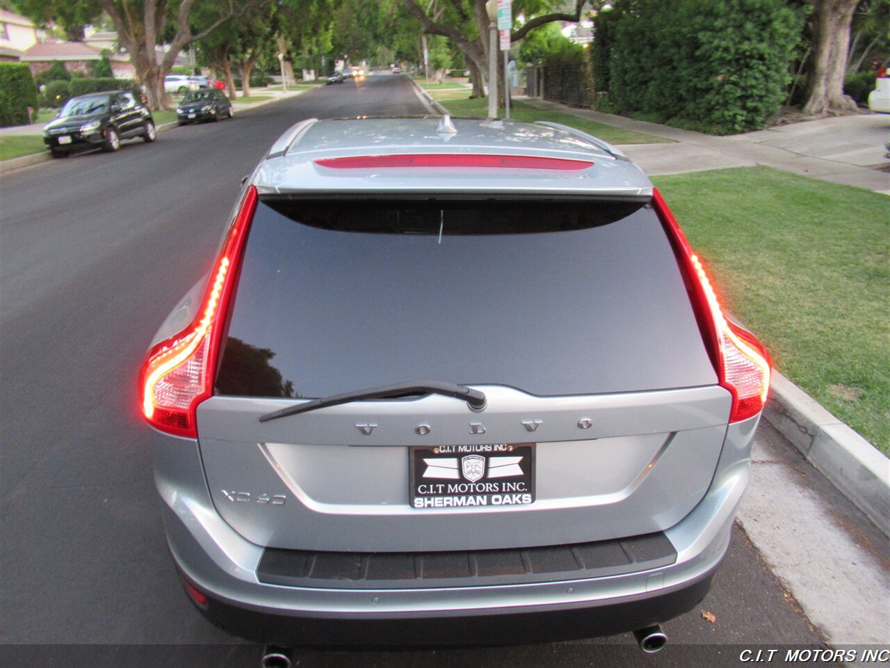 2013 Volvo XC60 3.2   - Photo 36 - Sherman Oaks, CA 91423