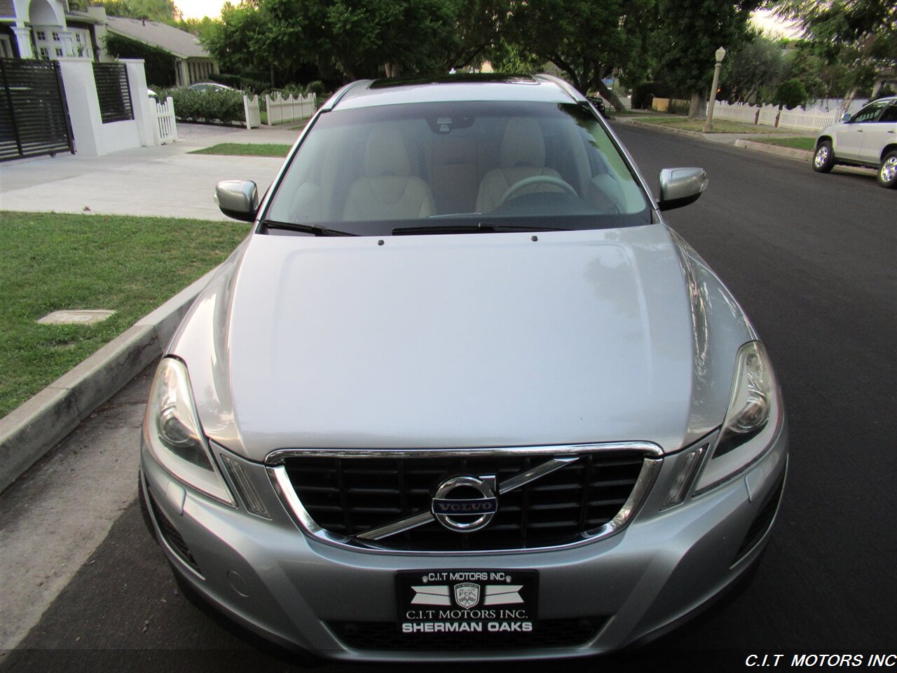 2013 Volvo XC60 3.2   - Photo 42 - Sherman Oaks, CA 91423