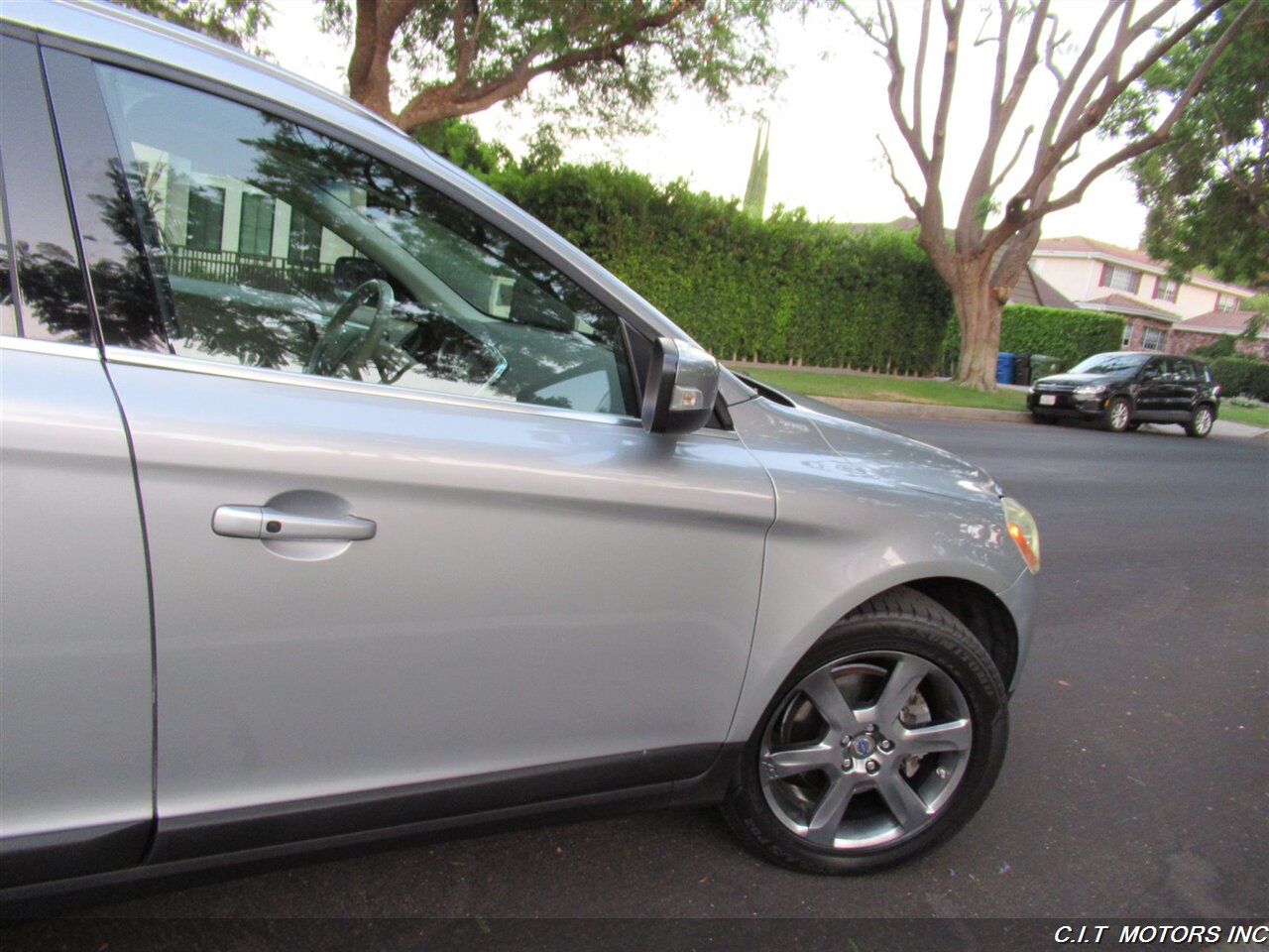 2013 Volvo XC60 3.2   - Photo 34 - Sherman Oaks, CA 91423