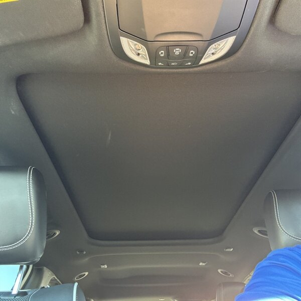 2024 Chrysler Pacifica Limited   - Photo 24 - Sherman Oaks, CA 91423